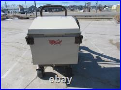 2013 Grasshopper 729BT 52 Side Discharge Zero Turn withModel 15B Bagger System