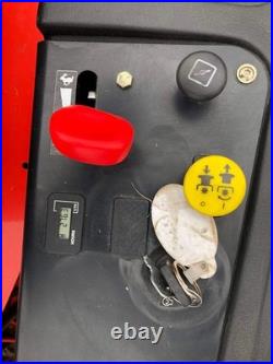 590660 Simplicity 44 Zero Turn Riding Mower (Used) 590660 Simplicity 44 Zero Turn Riding Mower (Used)