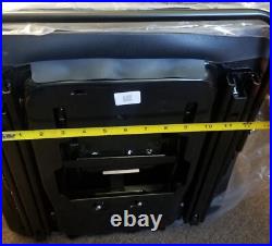 Forklift/Tractor Suspension Replacement Seat withAdjustable Armrest. Black. TSKL10