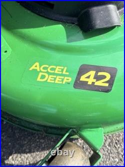 John Deere Z320R ZTrak Zero Turn Riding Mower 42 in 21.5 HP Bagger