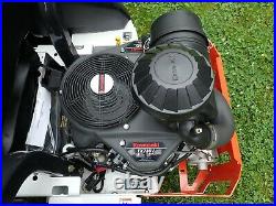 New Bobcat Zt3500 Zero Turn Mower, 61 Deck, 23.5 HP Kawasaki Gas Engine, 10 Mph