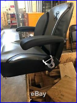 New Exmark seat taken off Exmark model Radius E Zero Turn Mower #EXMARK New Exmark seat taken off Exmark model Radius E Zero Turn Mower #EXMARK