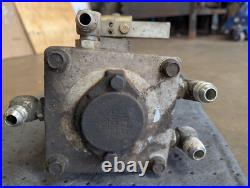 SCAG Turf Tiger Sabertooth Tiger HYDRO-GEAR BDP-21L-403 HYDRAULIC PUMP RIGHT